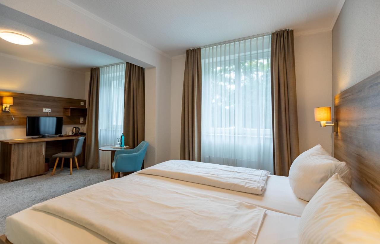 Waldhotel Eskeshof Wuppertal Buitenkant foto